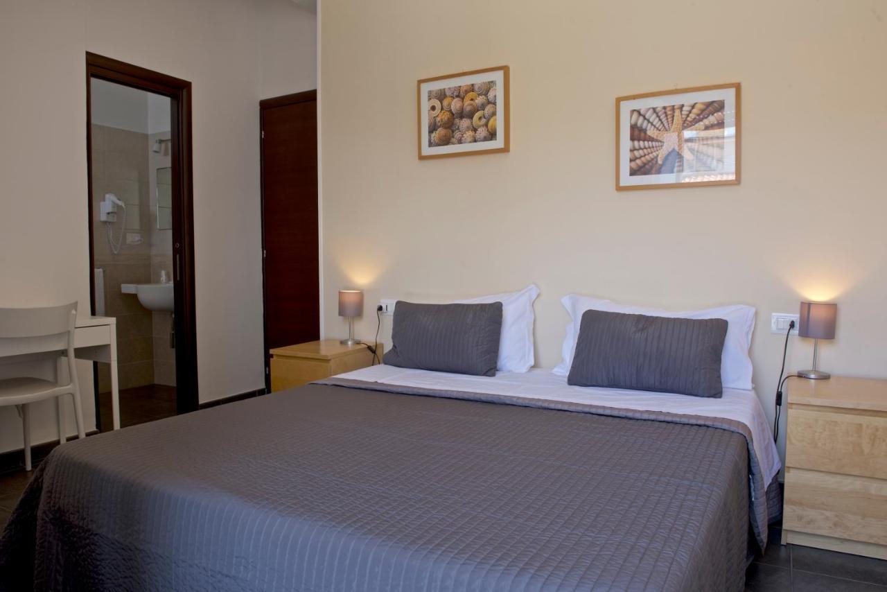 Hotel Ristorante Centosedici Terracina Dış mekan fotoğraf