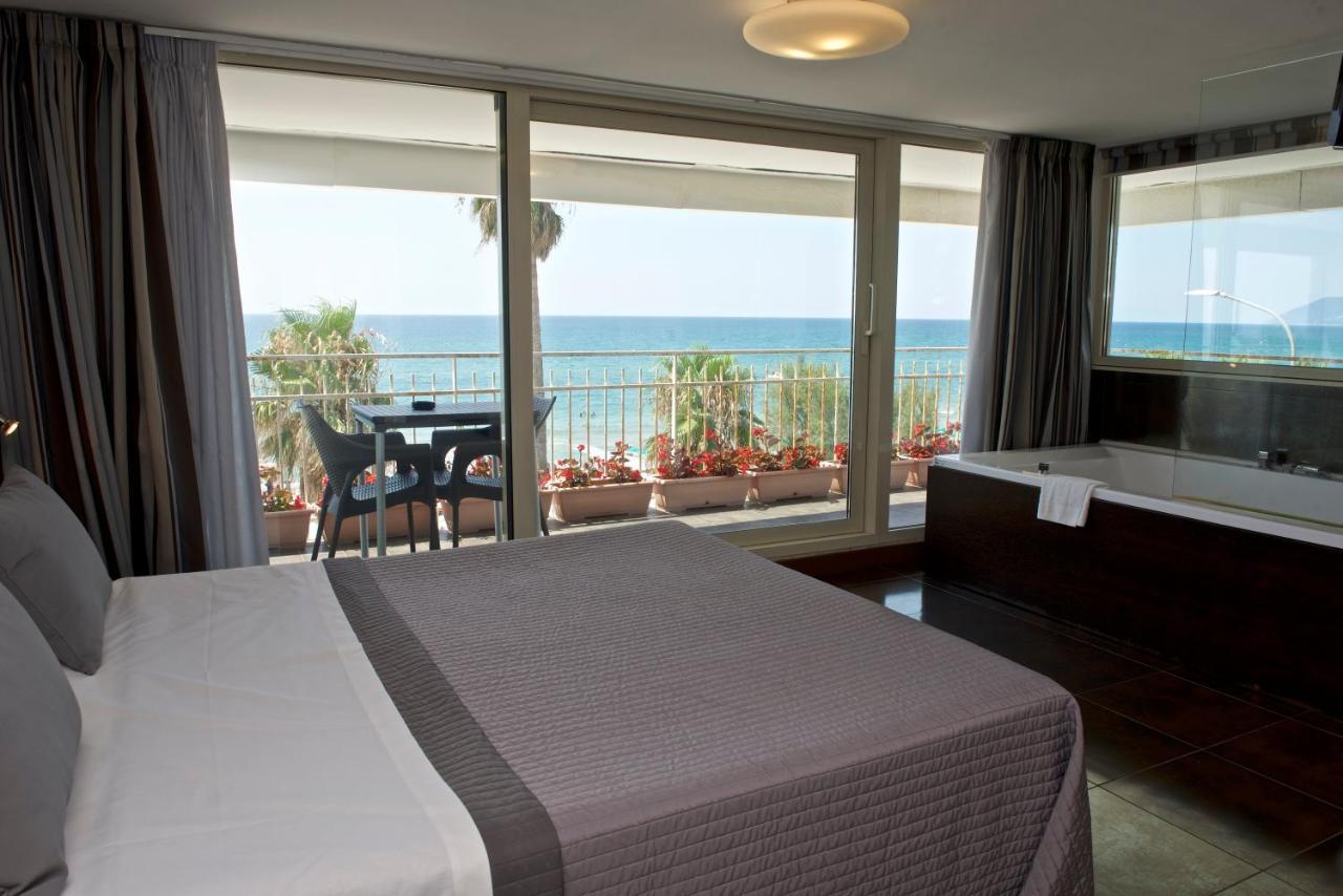 Hotel Ristorante Centosedici Terracina Dış mekan fotoğraf