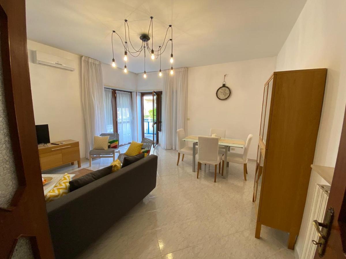 Hotel Ristorante Centosedici Terracina Dış mekan fotoğraf