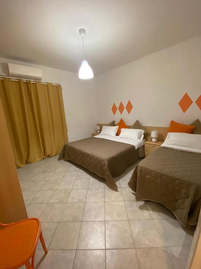 Hotel Ristorante Centosedici Terracina Dış mekan fotoğraf